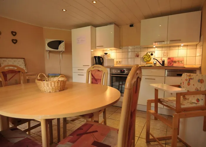 Mit Garten Und Spielplatznutzung By Interhome