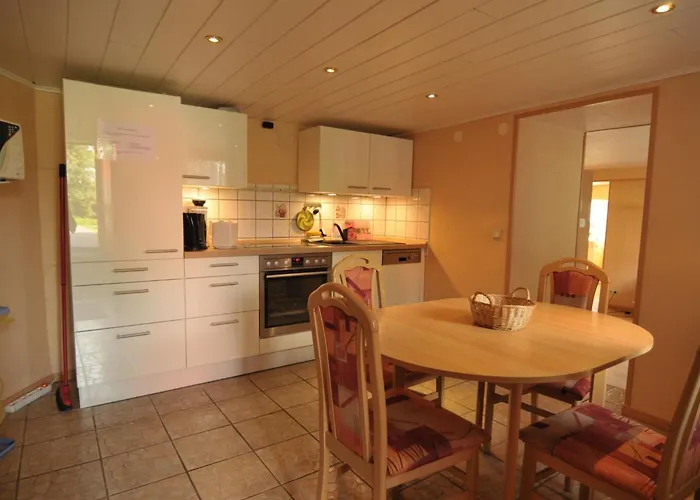 Mit Garten Und Spielplatznutzung By Interhome *